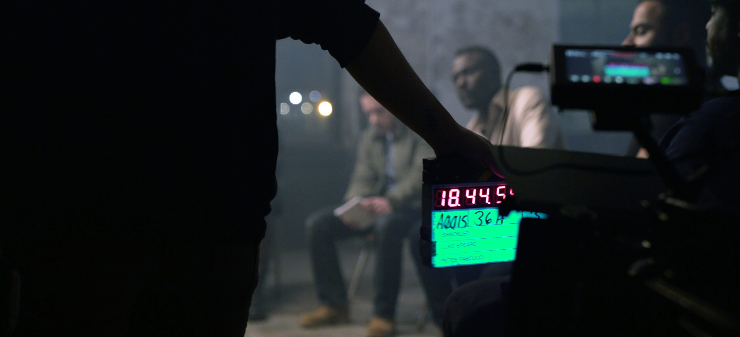 OnZet - Slate on set